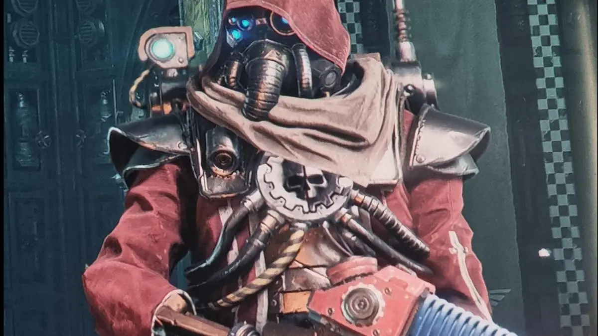 Explosive Operative (big boom then shank them)